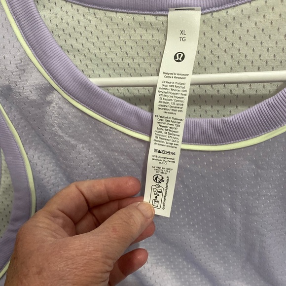 LULULEMON REVERSIBLE TOP SIZE XL NWT - Picture 6 of 7